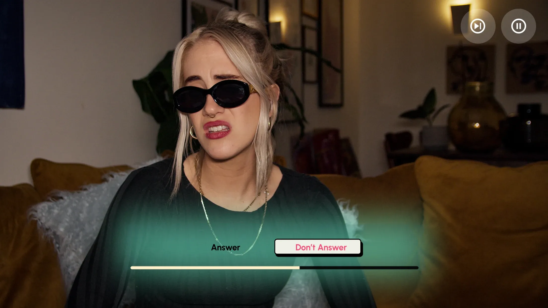Who Muted Uncle Marcus? v1.4 APK Мод (Всё открыто) Screenshot 2 Who Muted Uncle Marcus? v1.4 APK Мод (Всё открыто) Screenshot 2